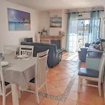 Villa Townhouse 700m From Sao Rafael